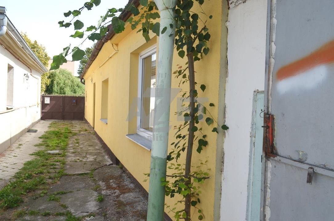 Rodinné domy, Stromořadí, Uničov, 110 m² - 1
