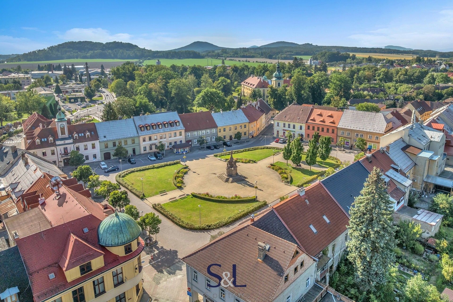 Rodinný dům · 470 m² · náměstí Republiky, Doksy - 3