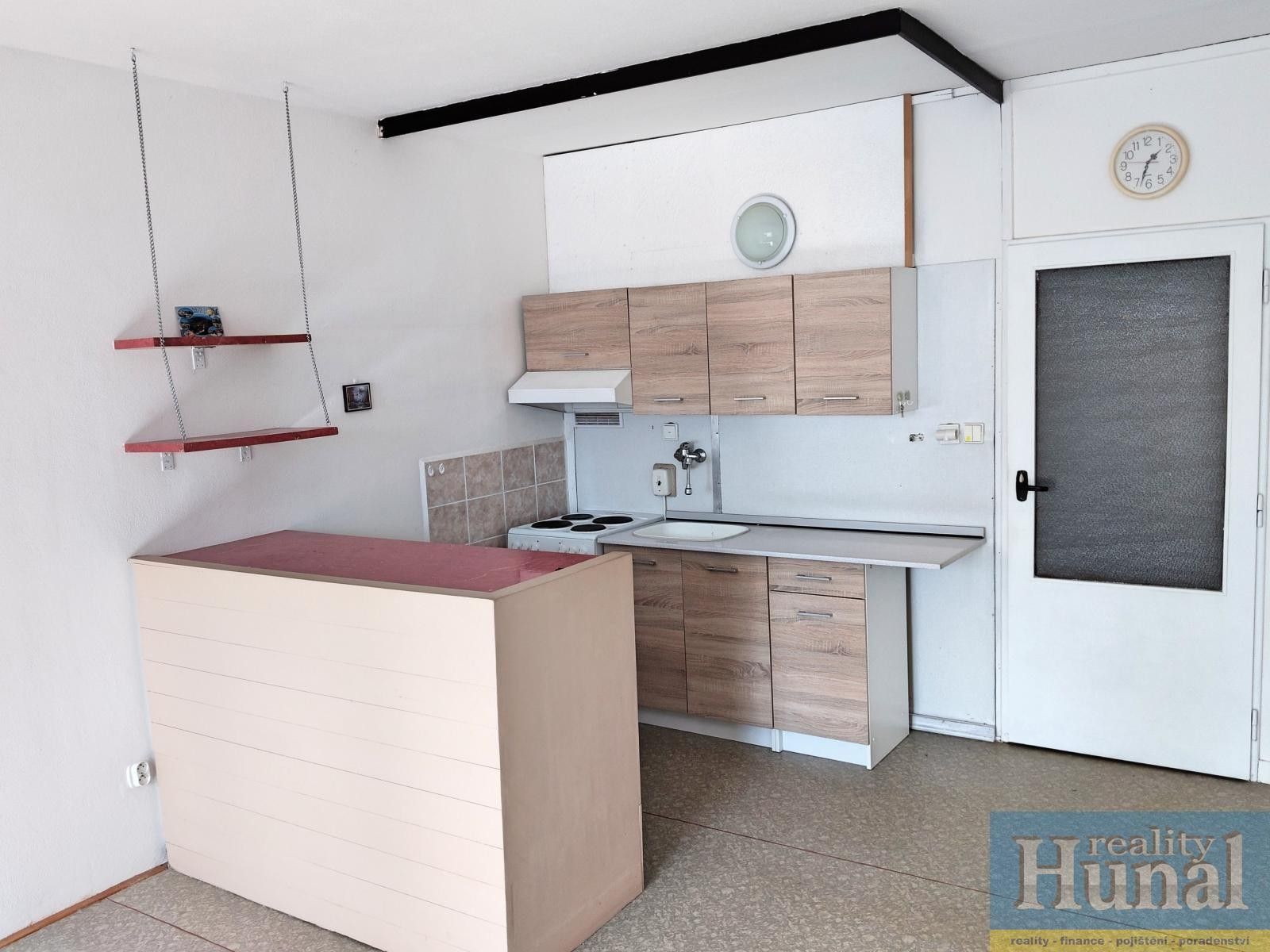 Prodej byt 1+kk - Sídliště Míru, Pacov, 28 m²