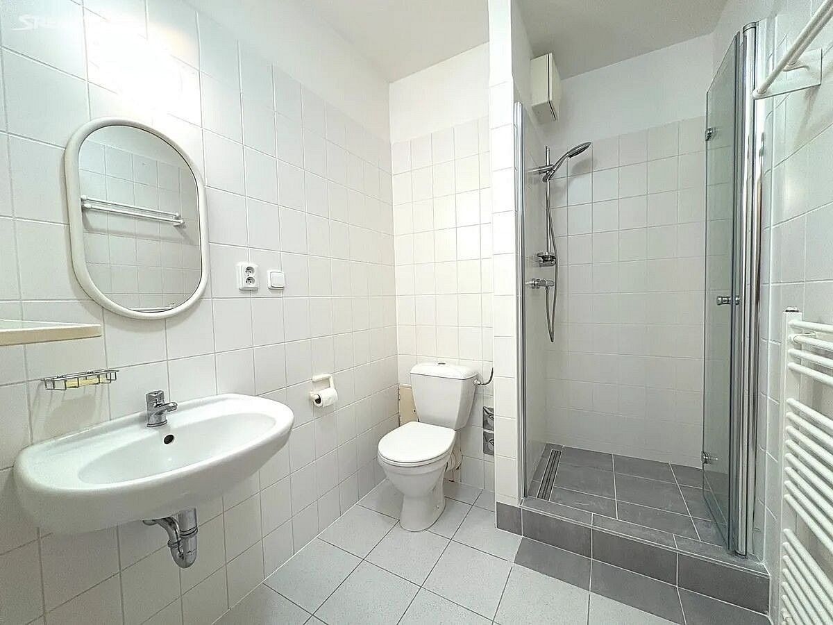 Byt 1+kk · 40 m² · Praha - Strašnice, okres Praha 10, Hlavní město Praha - 3