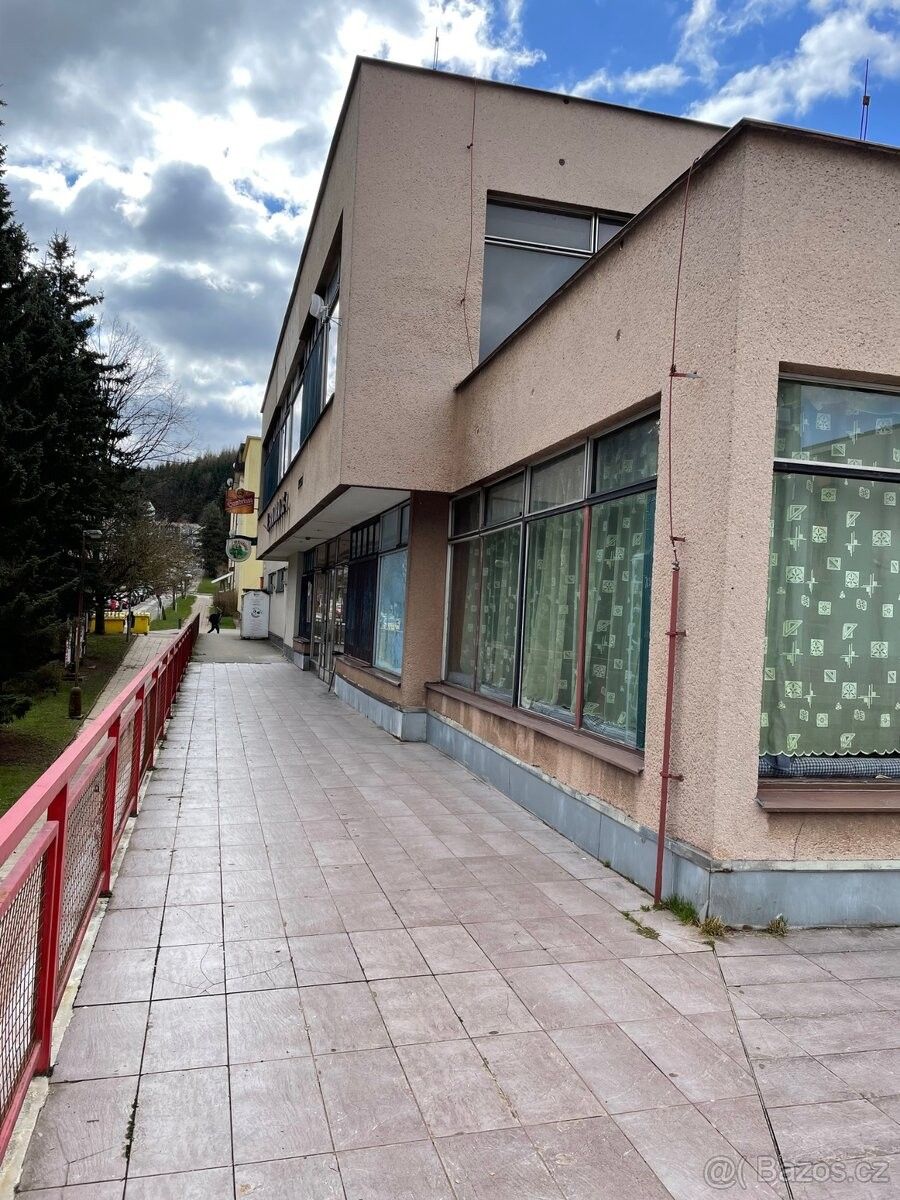 Pronájem restaurace - Bernartice, 541 01