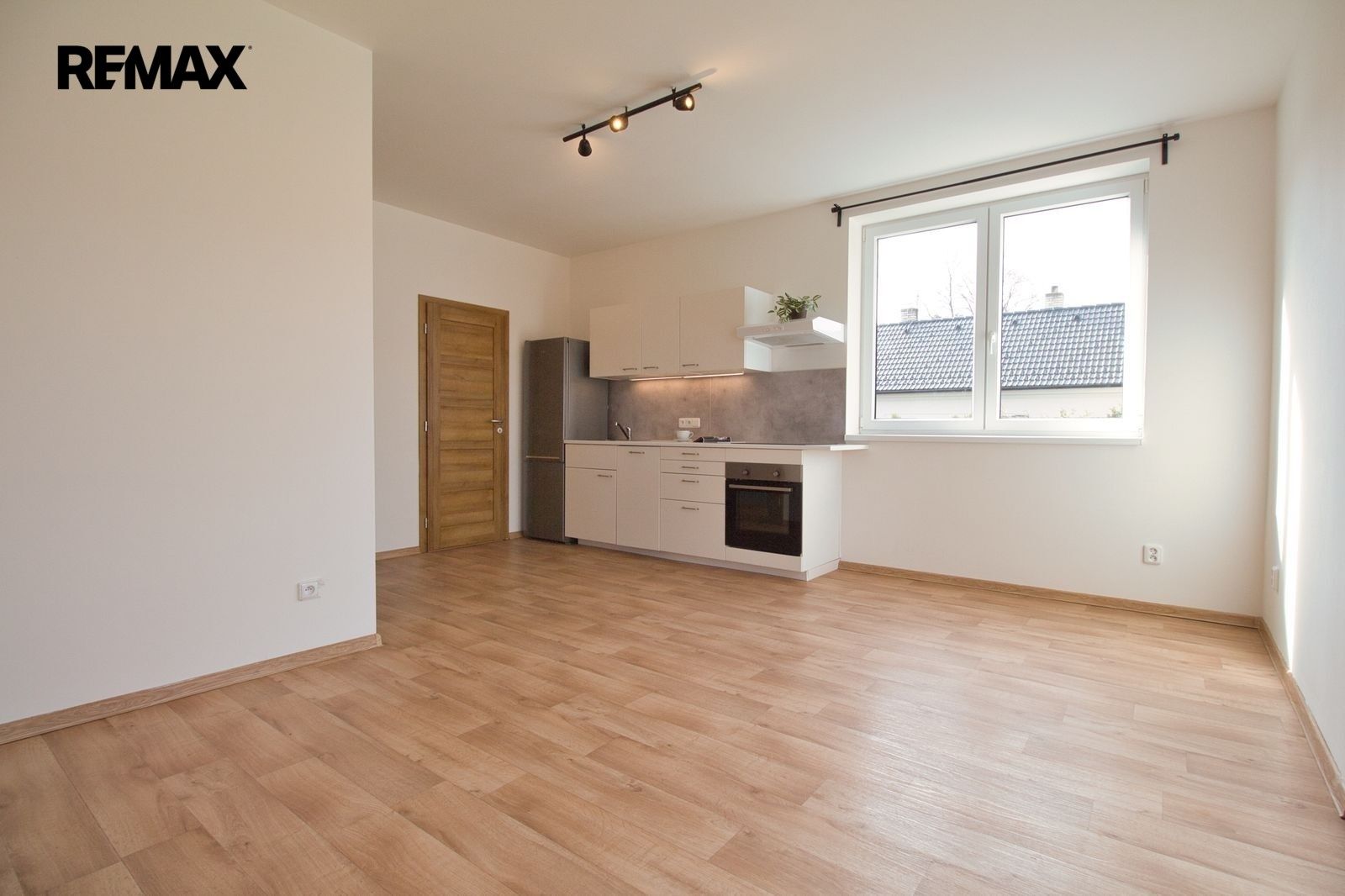 1+kk, Hřbitovní, Libčice nad Vltavou, 32 m² - 1