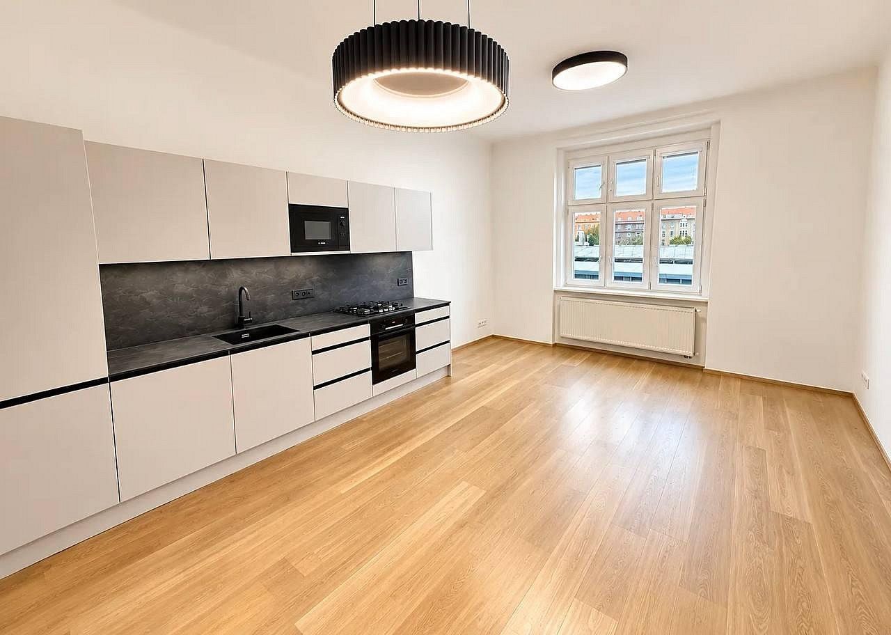 2+kk, Čajkovského, Praha 3 - Žižkov, 48 m² - 2