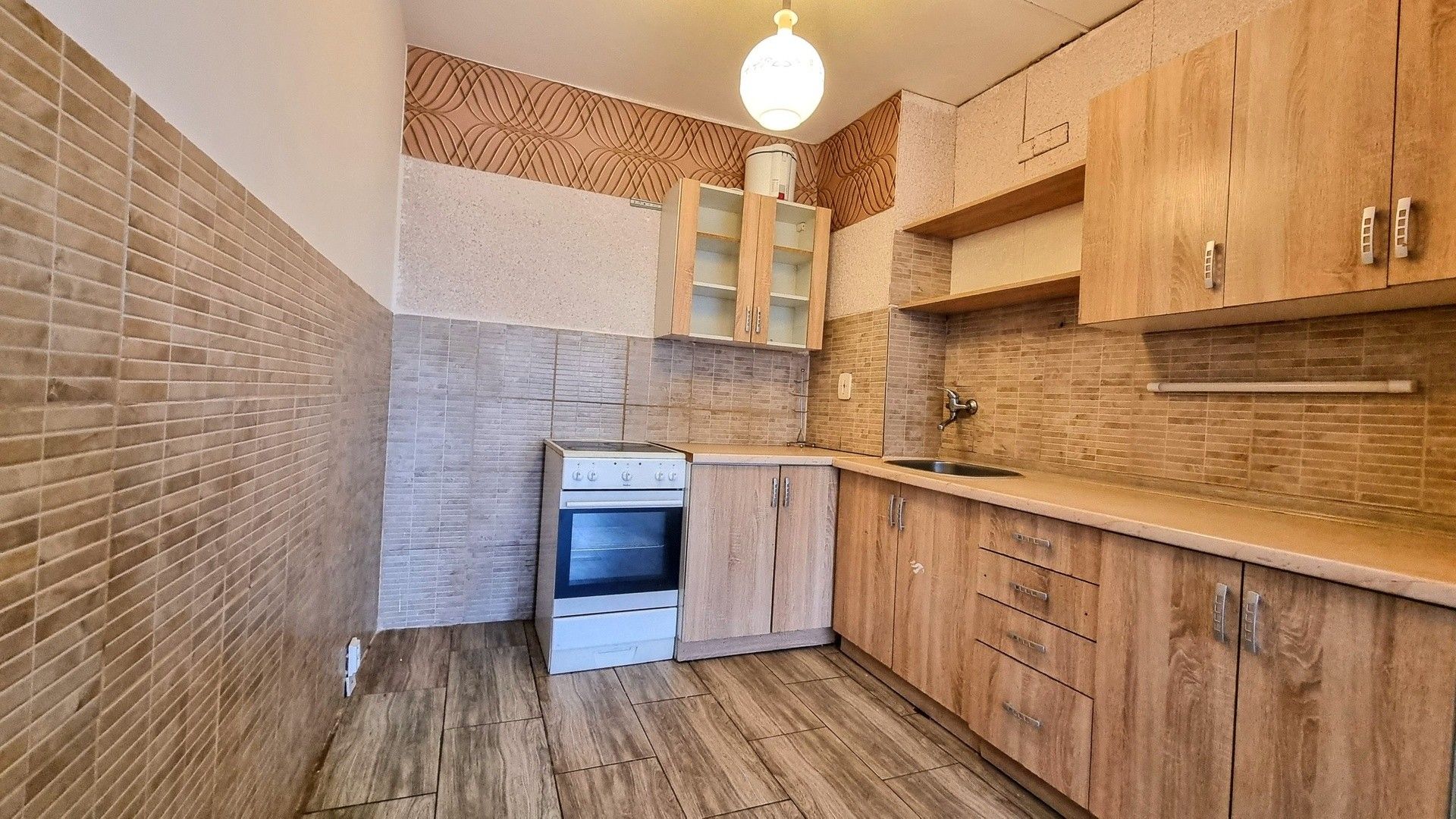 2+kk, Fügnerova, Bílina Pražské Předměstí, 49 m² - 2