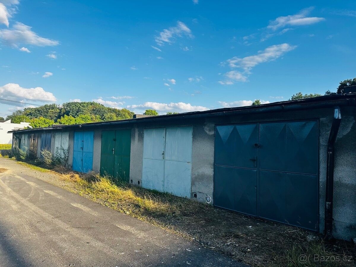 Garáže, Valašské Meziříčí, 757 01 - 2