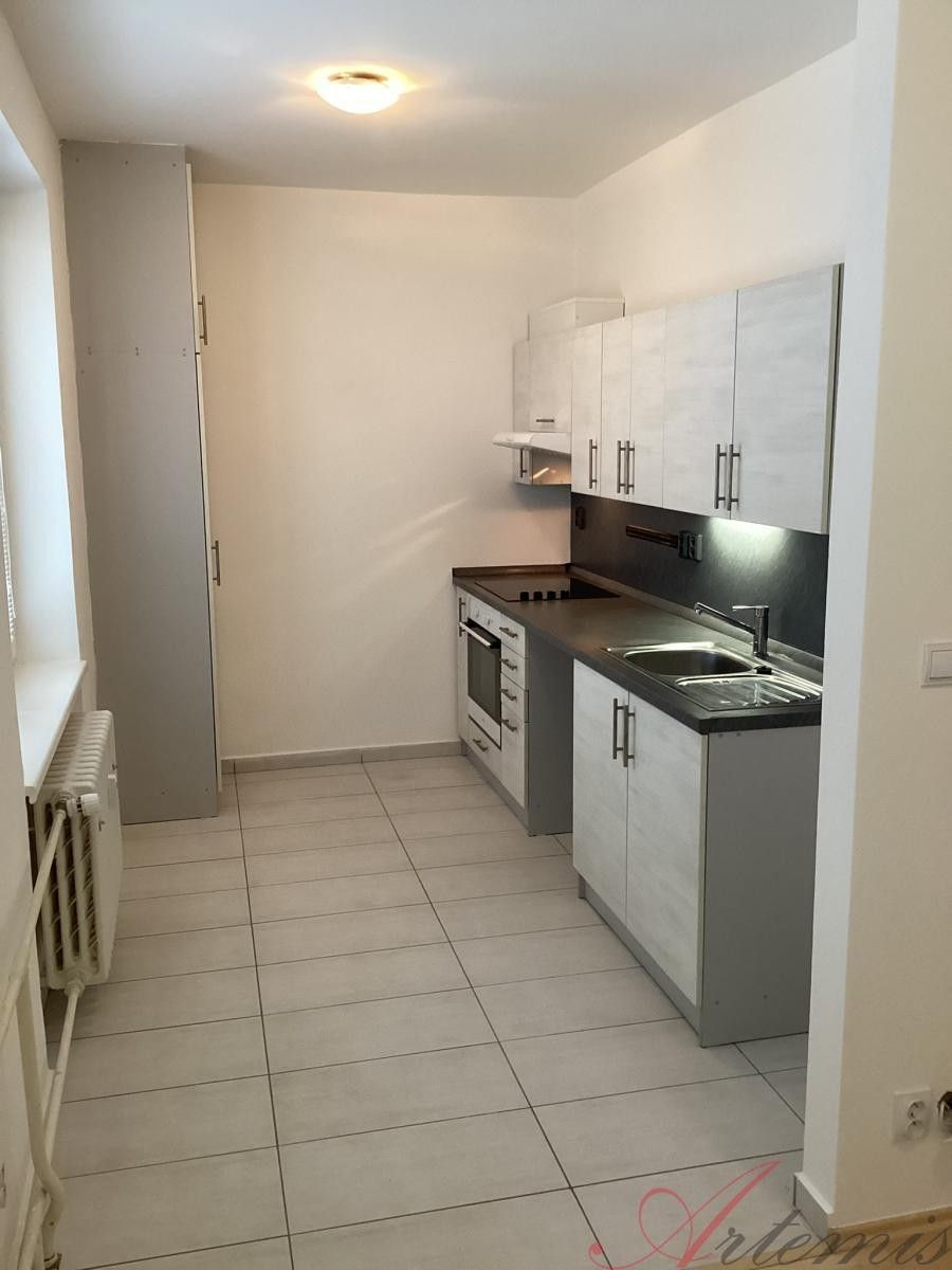 Pronájem byt 2+1 - Mitušova, Ostrava, 61 m²