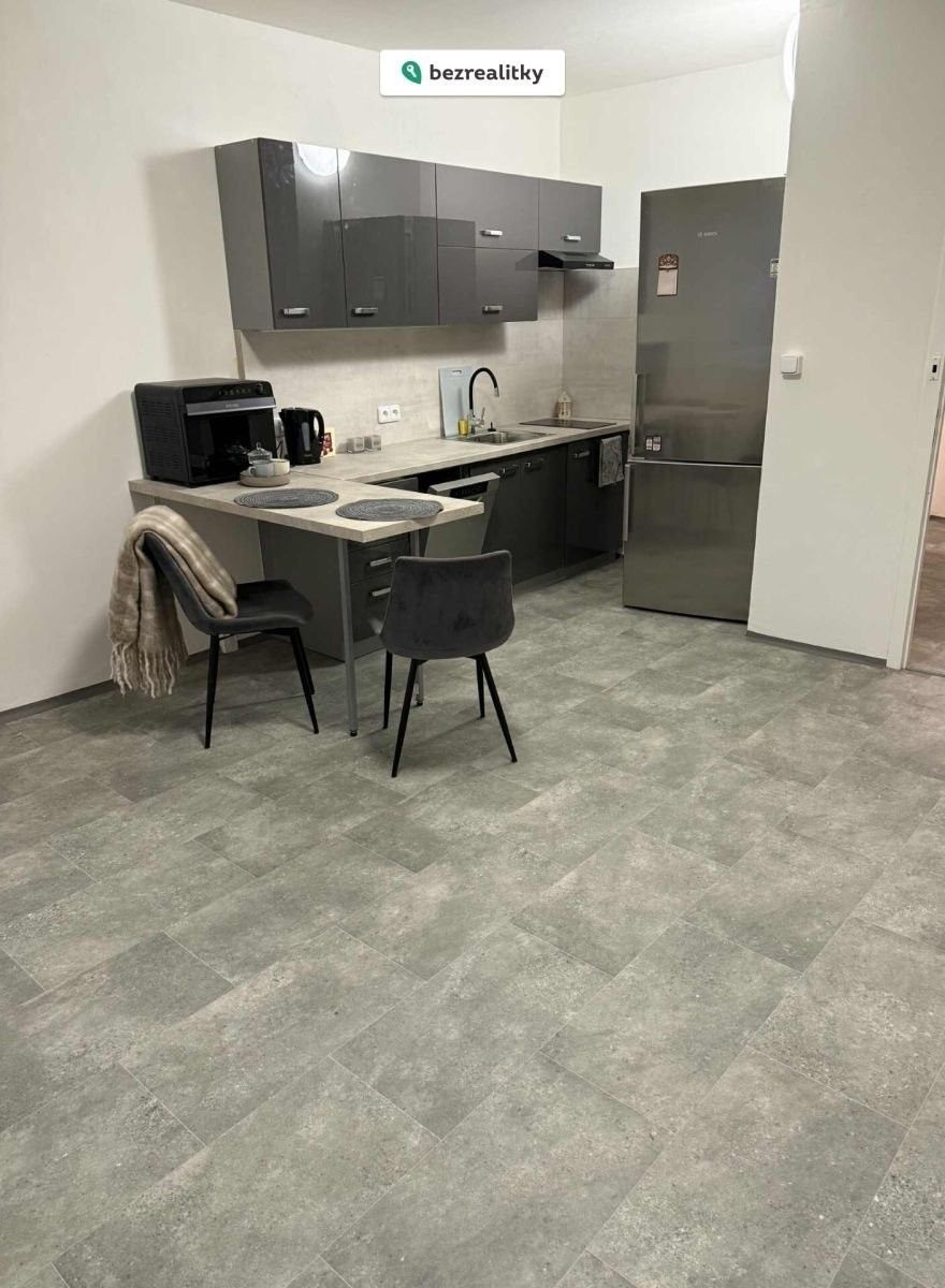 Prodej byt 2+kk - Závodní, Děčín, 42 m²