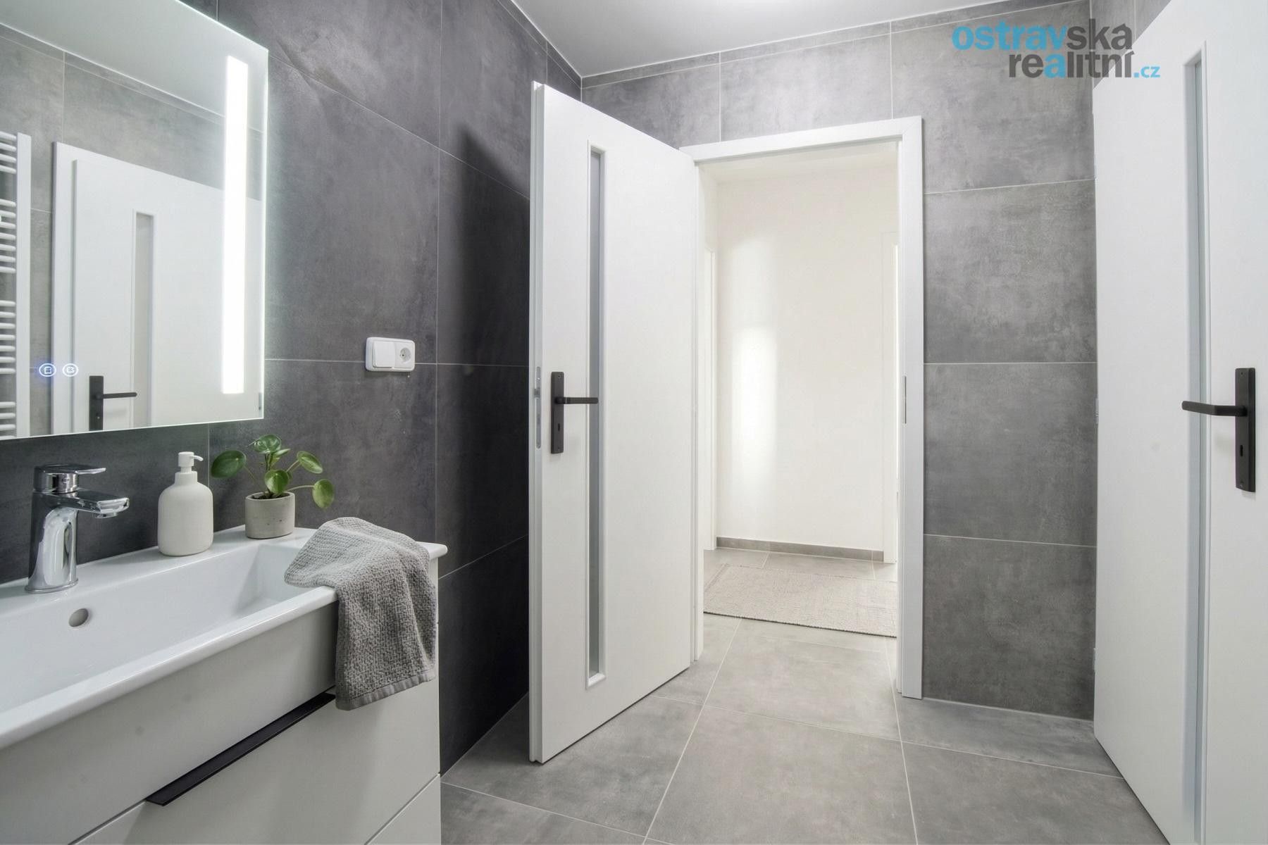 Prodej byt 1+kk - Na Lánech, Ostrava, 27 m² - 5