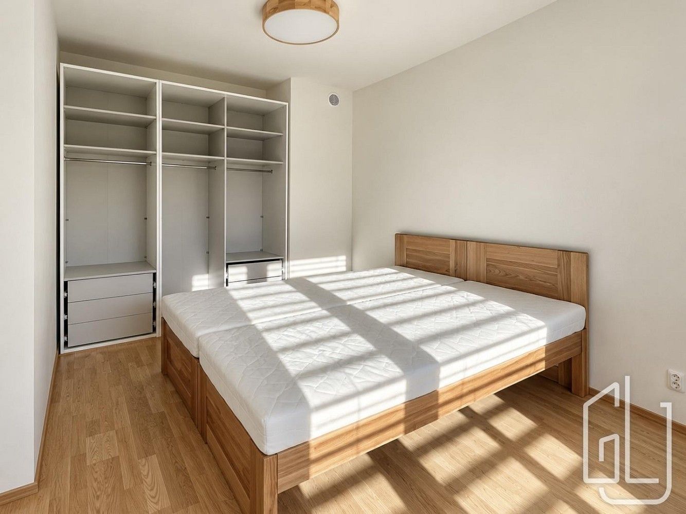 Pronájem byt 2+kk - Praha - Karlín, okres Praha 8, Hlavní město Praha, 38 m² - 5