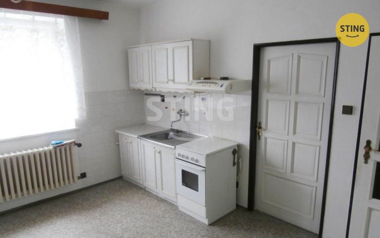 Rodinný dům · 200 m² · Staré Město - 3