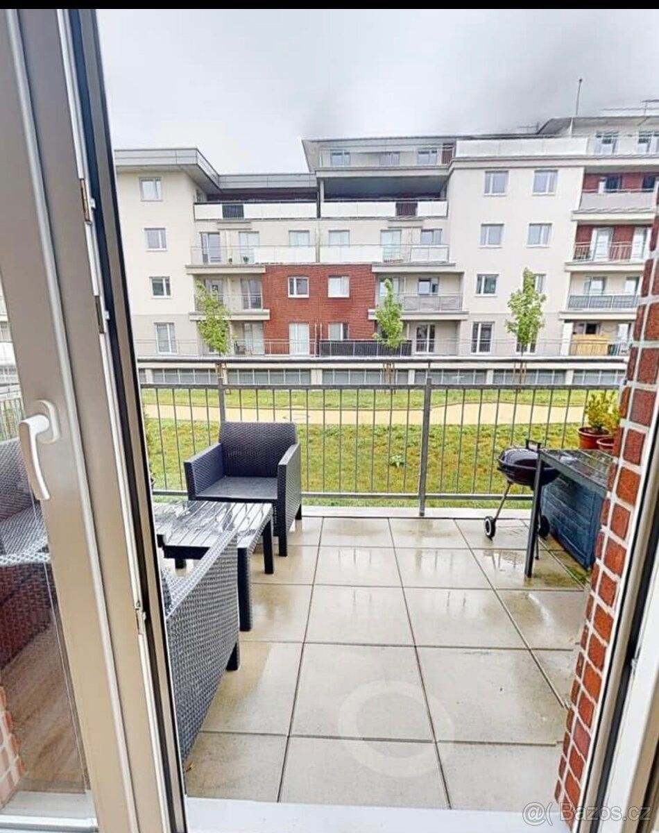 Byty, Poděbrady, 290 01