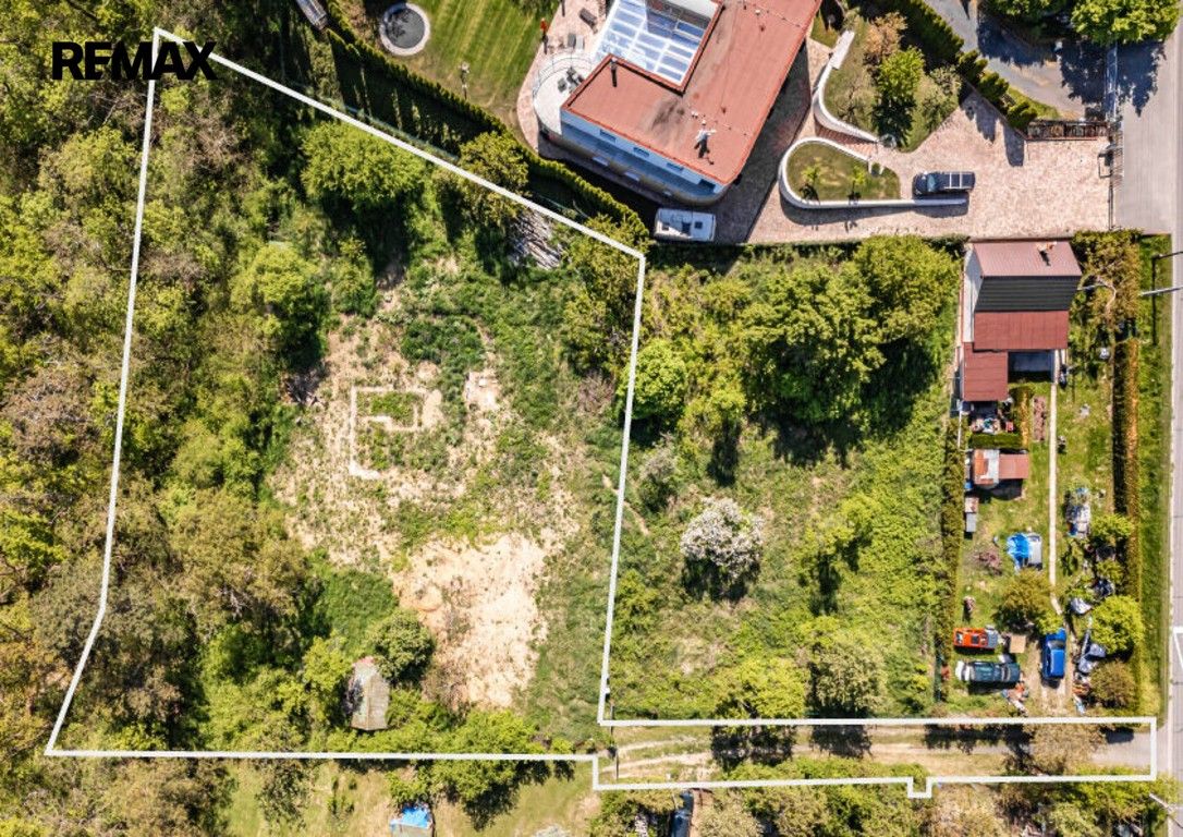 Pozemky pro bydlení, Husinec, 1 885 m²
