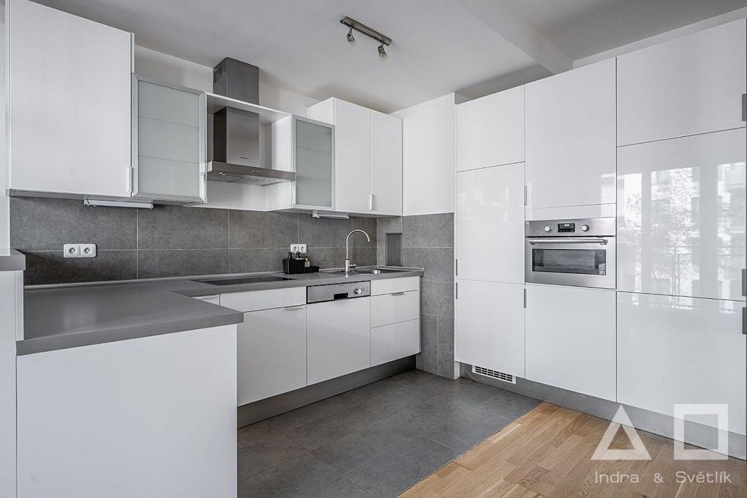 2+kk, Lindleyova, Praha 6 - Dejvice, 60 m² - 2