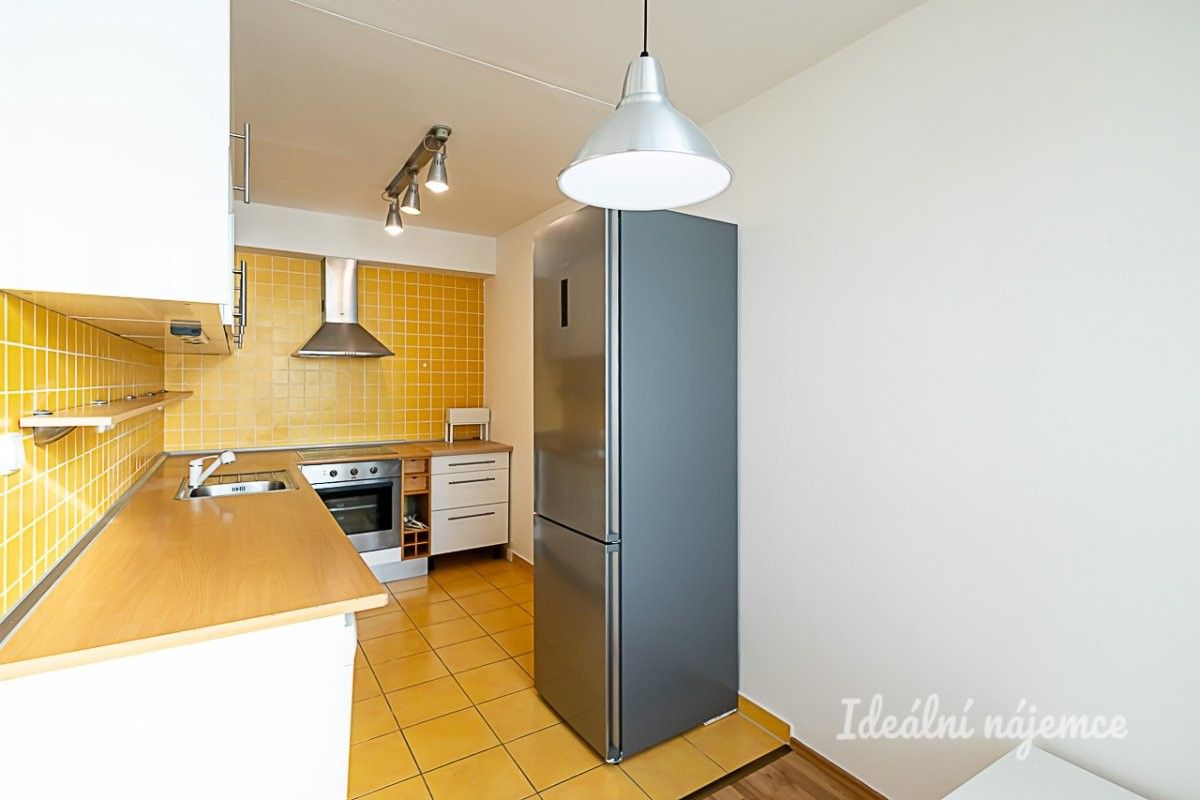 Pronájem byt 3+1 - Generála Janouška, Praha, 77 m²