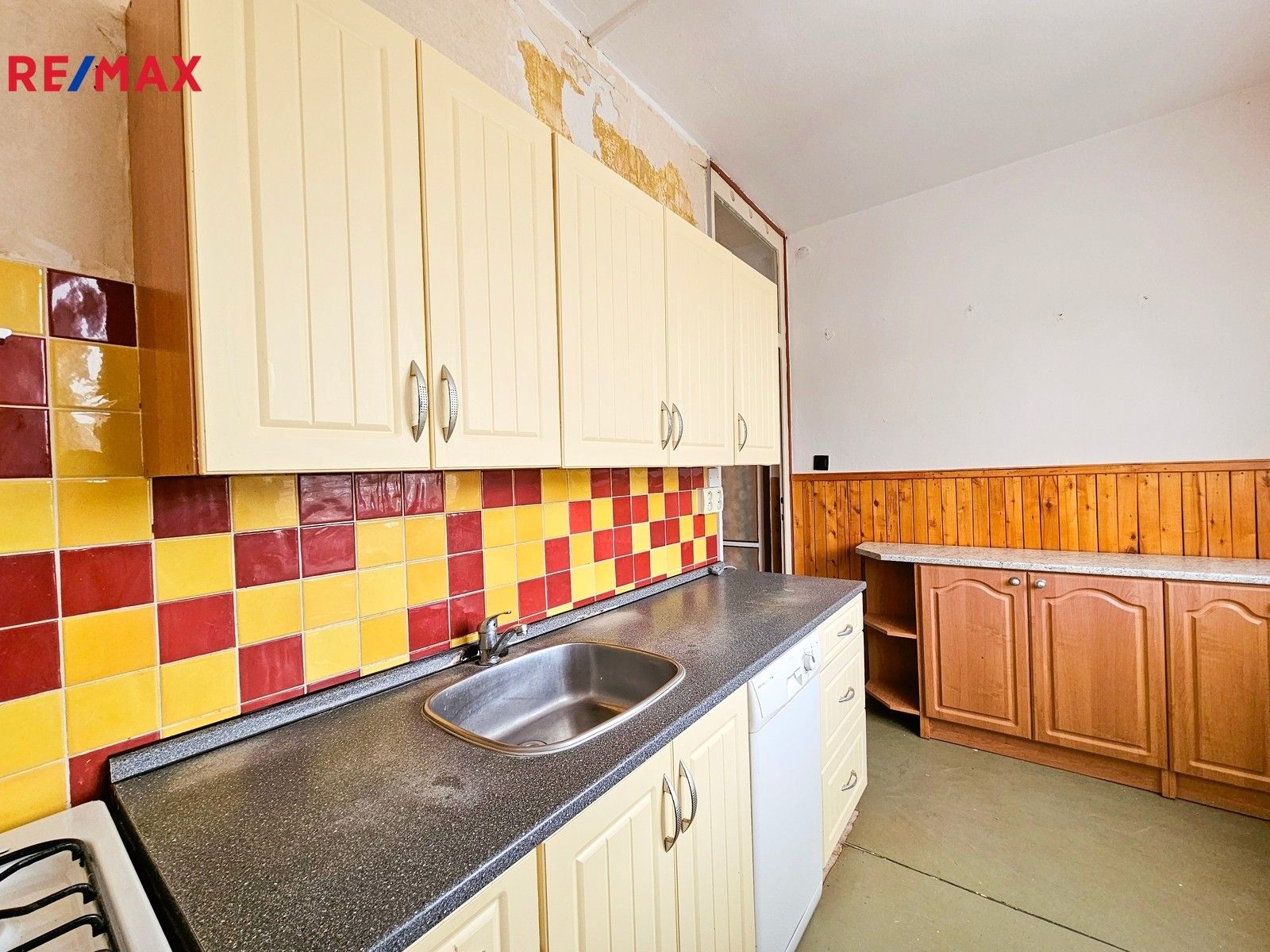 Prodej byt 2+1 - Václavská 4055, Chomutov, 53 m²