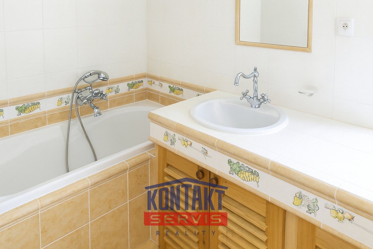 Pronájem byt 2+kk - Kaplická, Český Krumlov, 59 m²