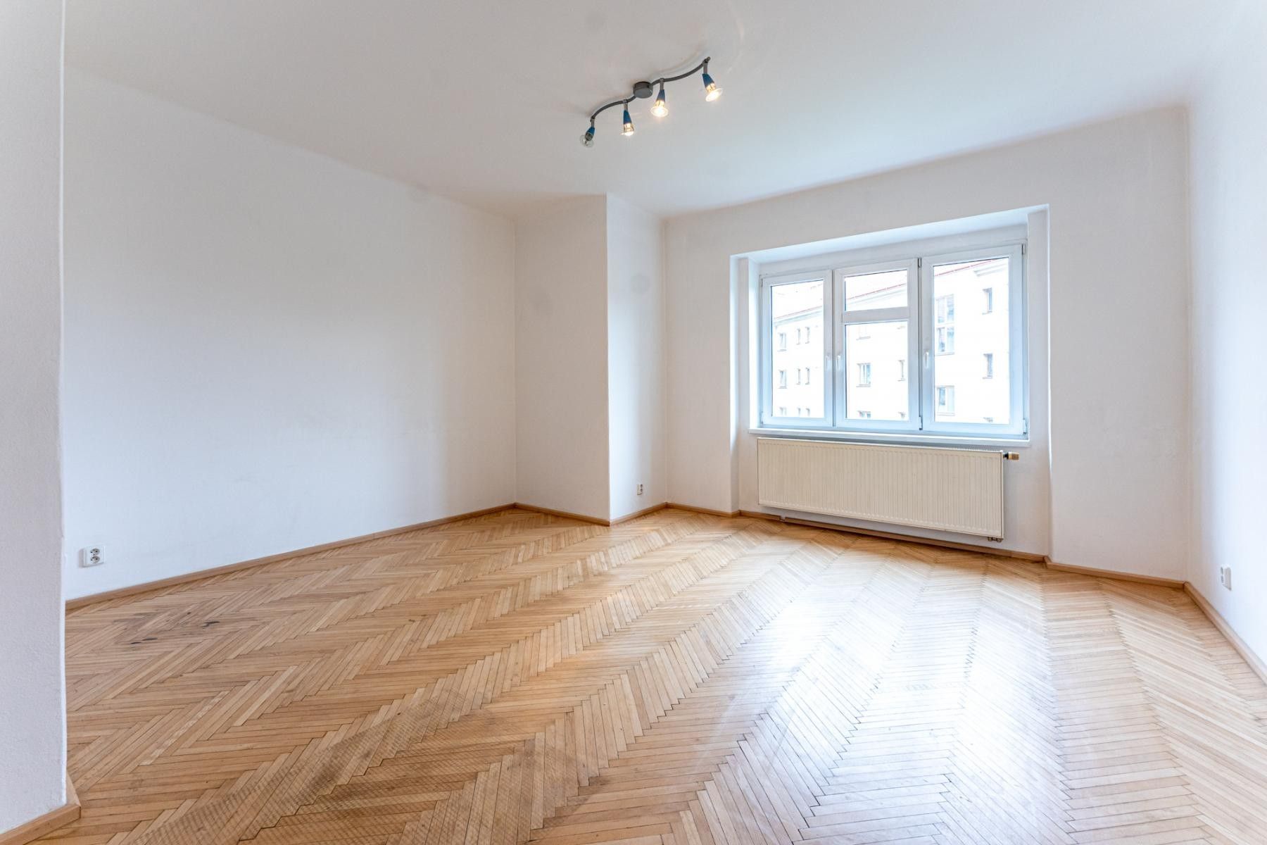 3+1, Krejčího, Praha, 80 m² - 1