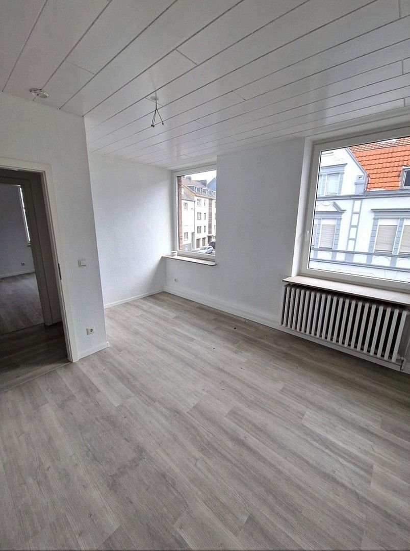 4+1, Kyffhäuser Sr. 17 Mönchengladbach Innenstadt Nordrhein-Westfalen 41061, 95 m² - 2