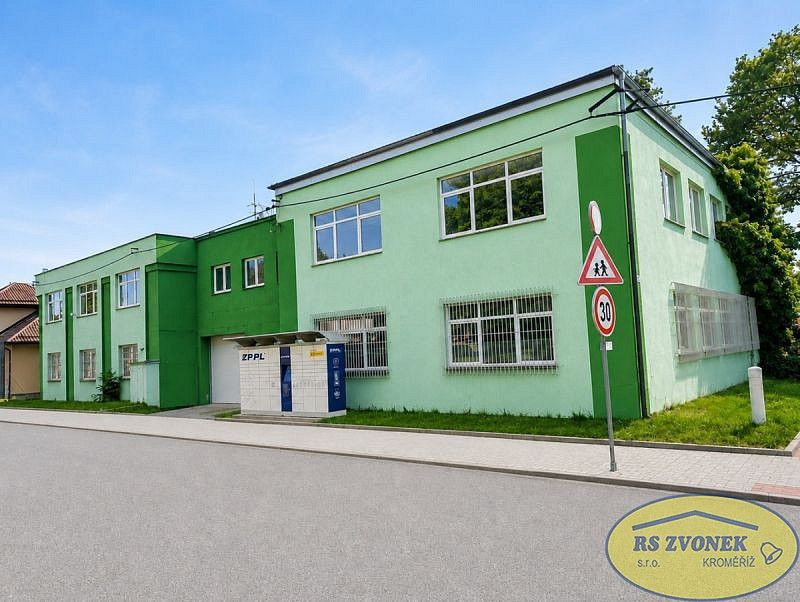 Obchodní prostory, 1 300 m²