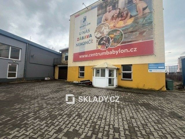 Pronájem obchodní prostory - Liberec, 300 m²