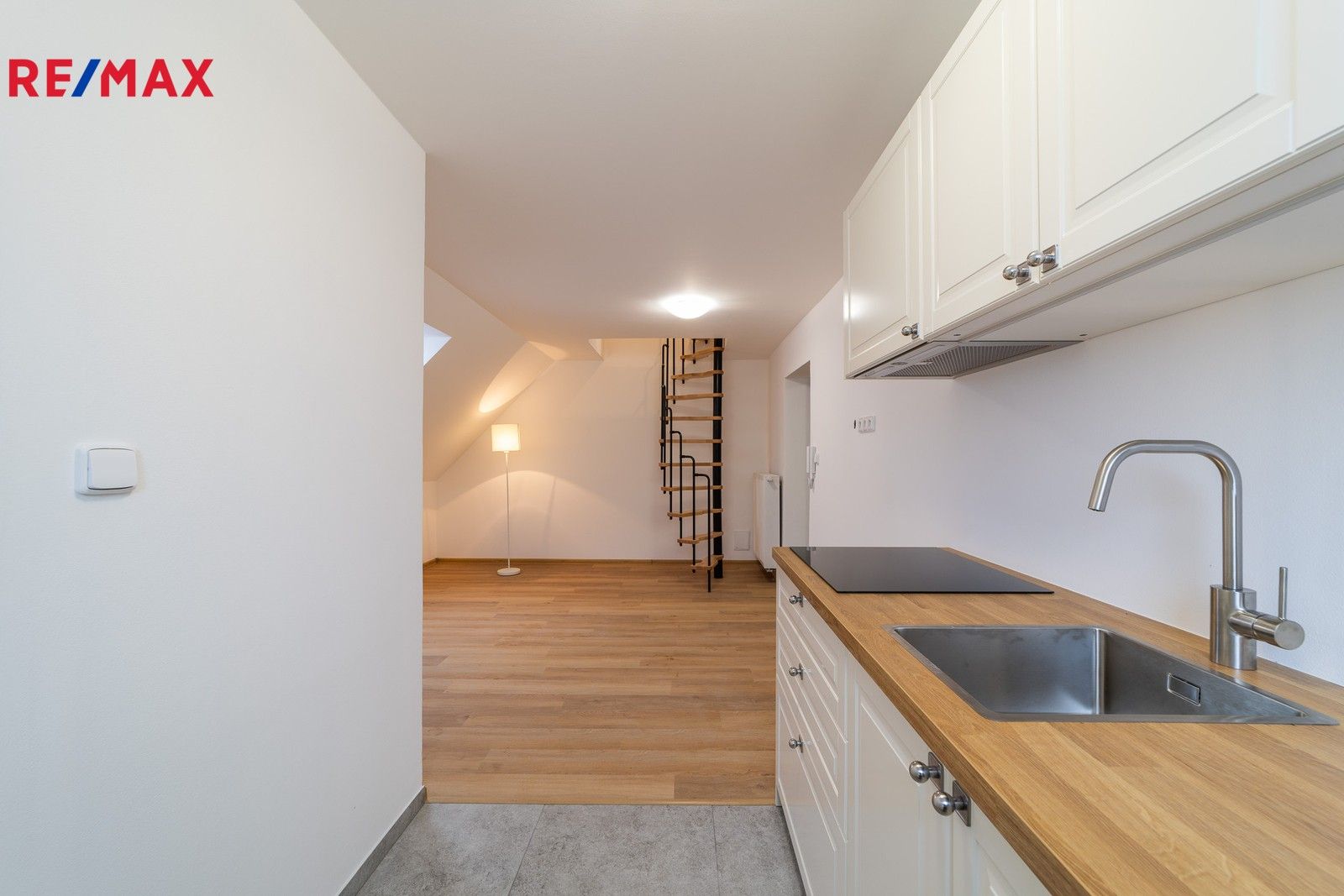 Prodej komerční - Nový Malín, 79 m²