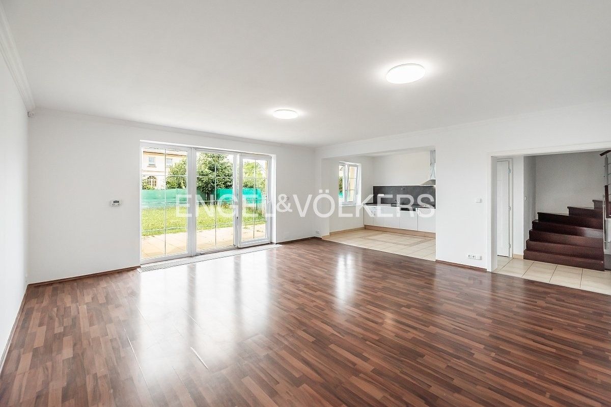 Rodinné domy, Růžová 526, Jesenice Osnice, 185 m²