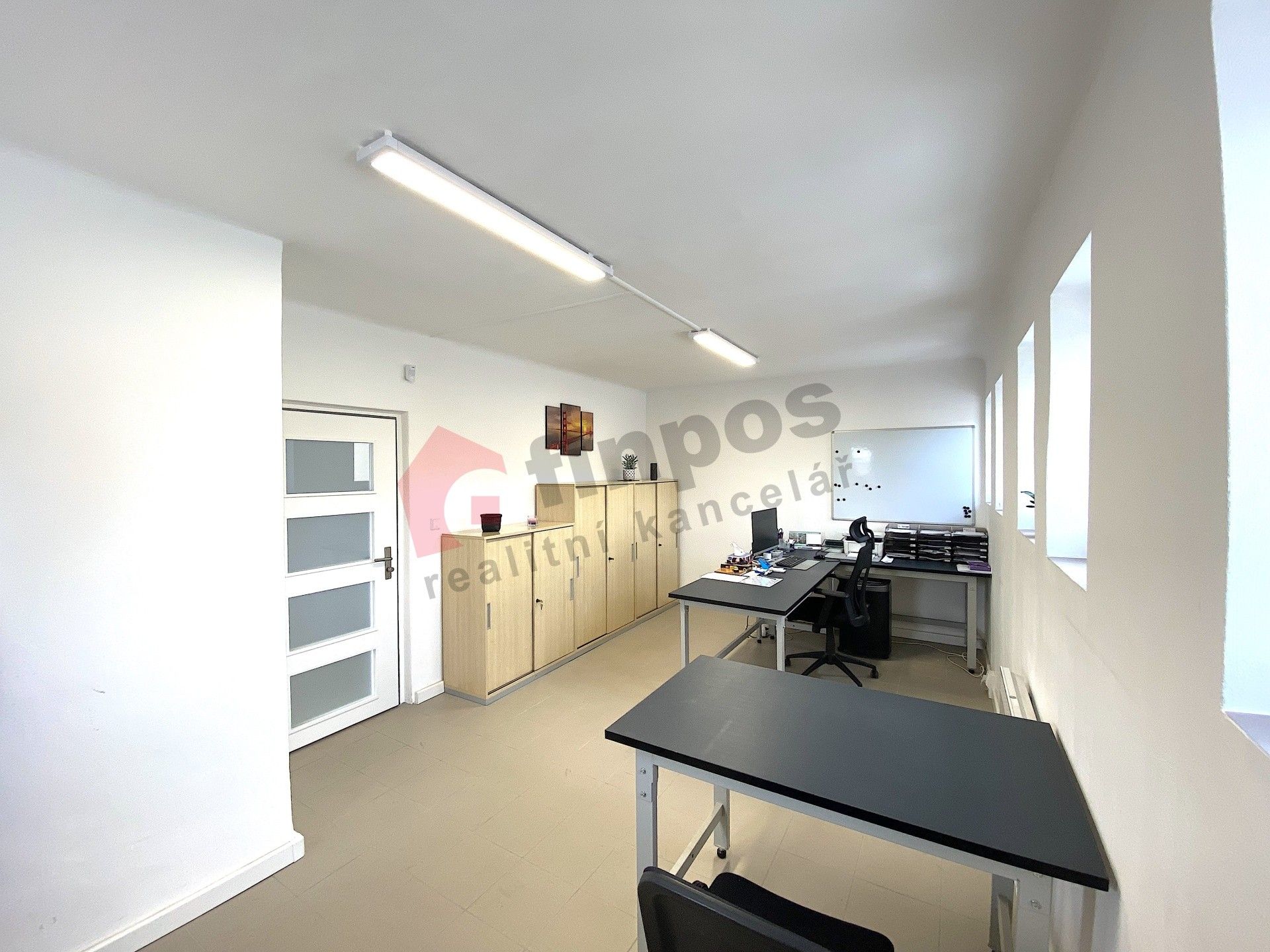 Kanceláře, Pětihosty, 20 m²