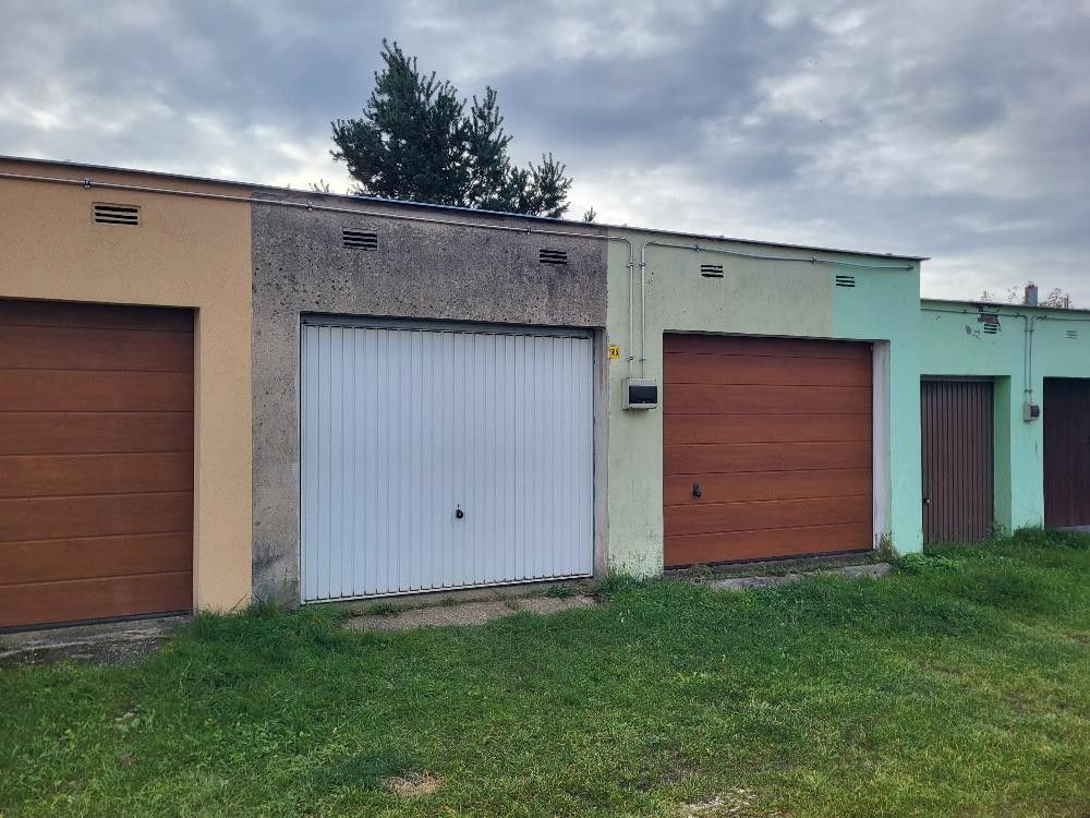 Garáže, Ke Hvězdárně, Sezimovo Ústí, 18 m²
