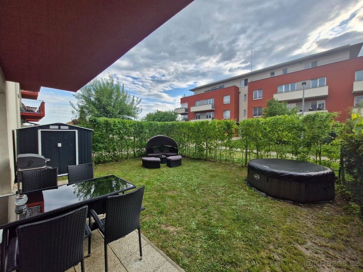 Prodej byt - Praha, 104 00