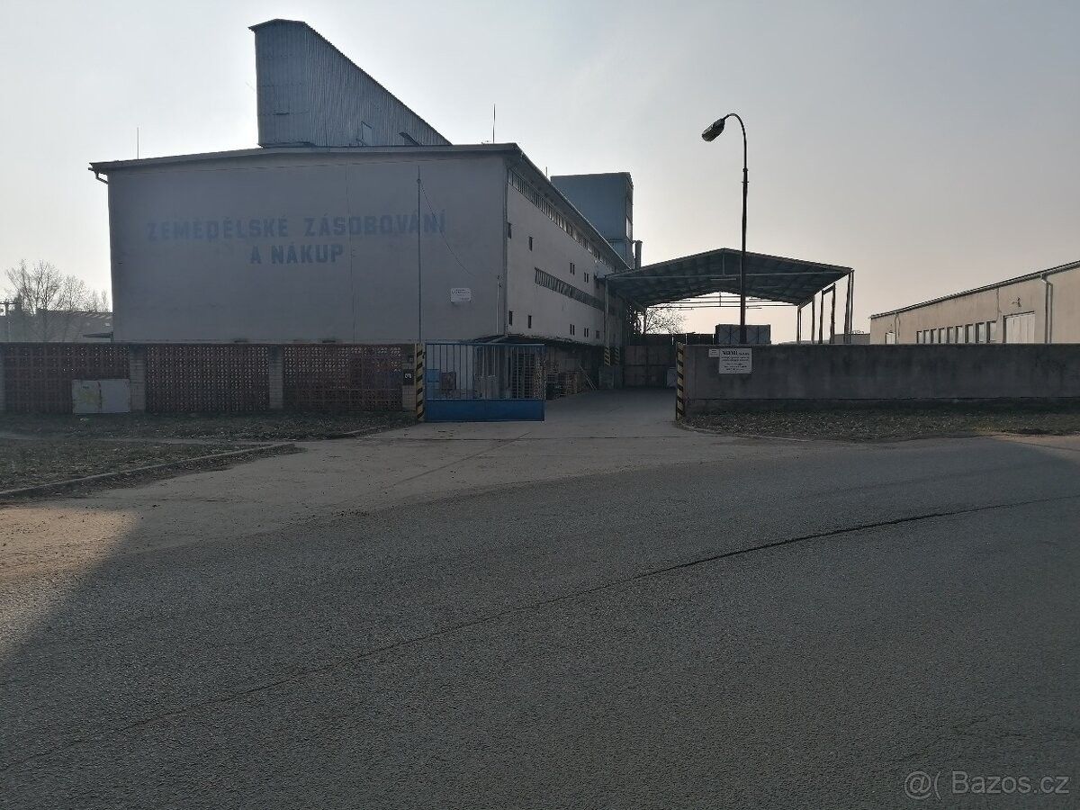 Sklady, Kyjov, 697 01