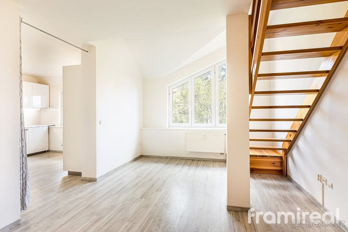 Pronájem byt - Kuřim, 664 34