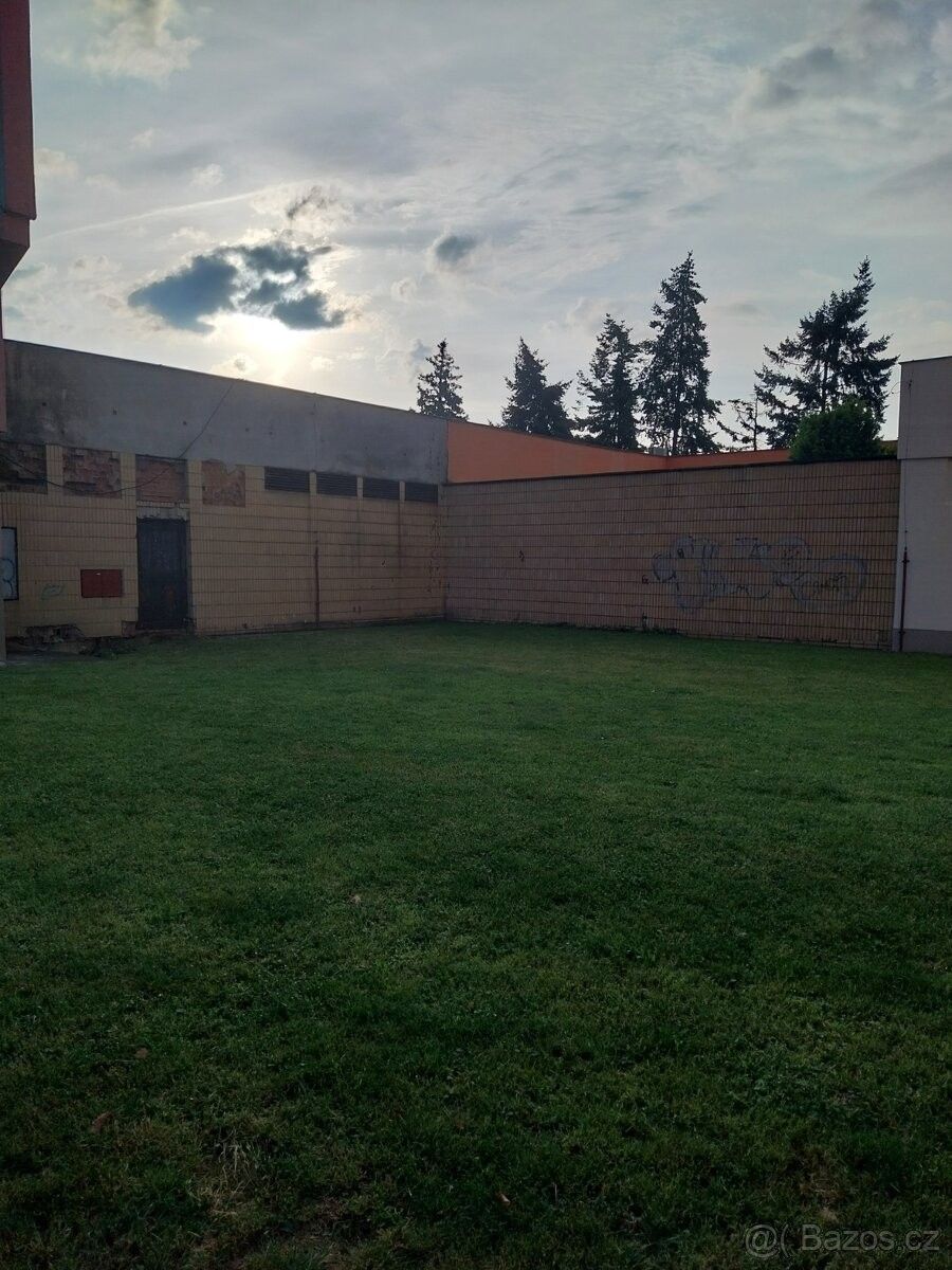 Pronájem garáž - Chomutov, 430 01