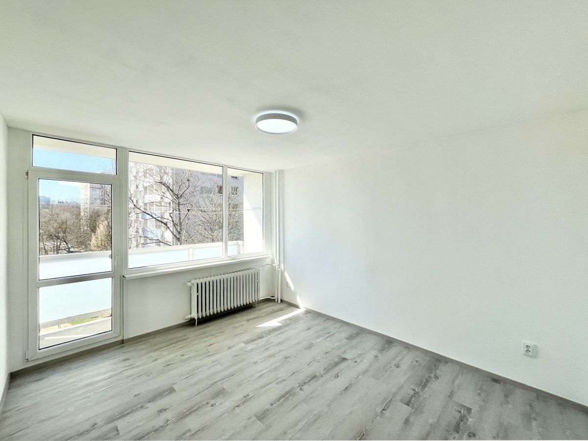 Pronájem byt 1+1 - U Nisy, Jablonec nad Nisou, 28 m² - 5