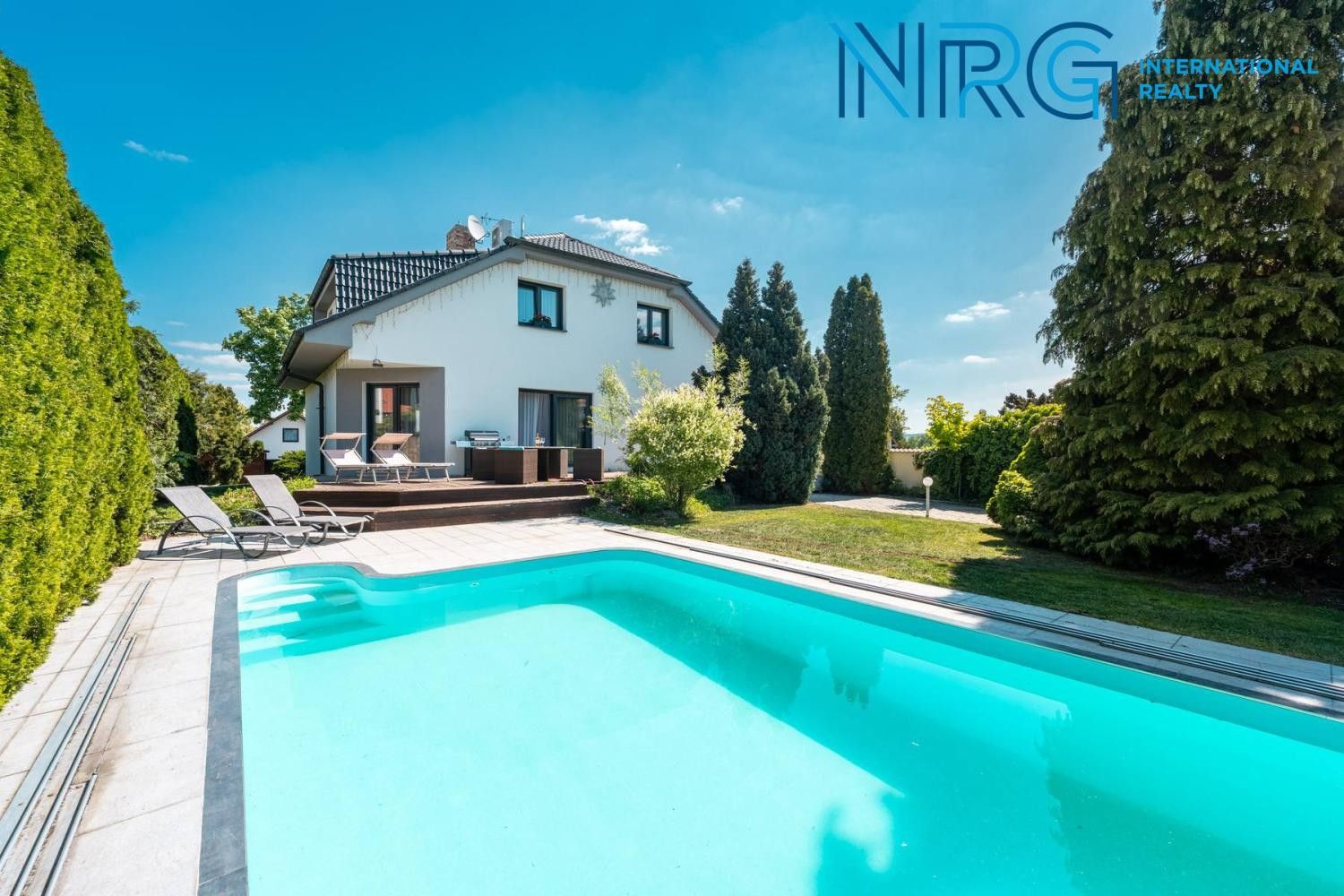 Prodej rodinný dům - Na Ligruse, Dobříš, 320 m²