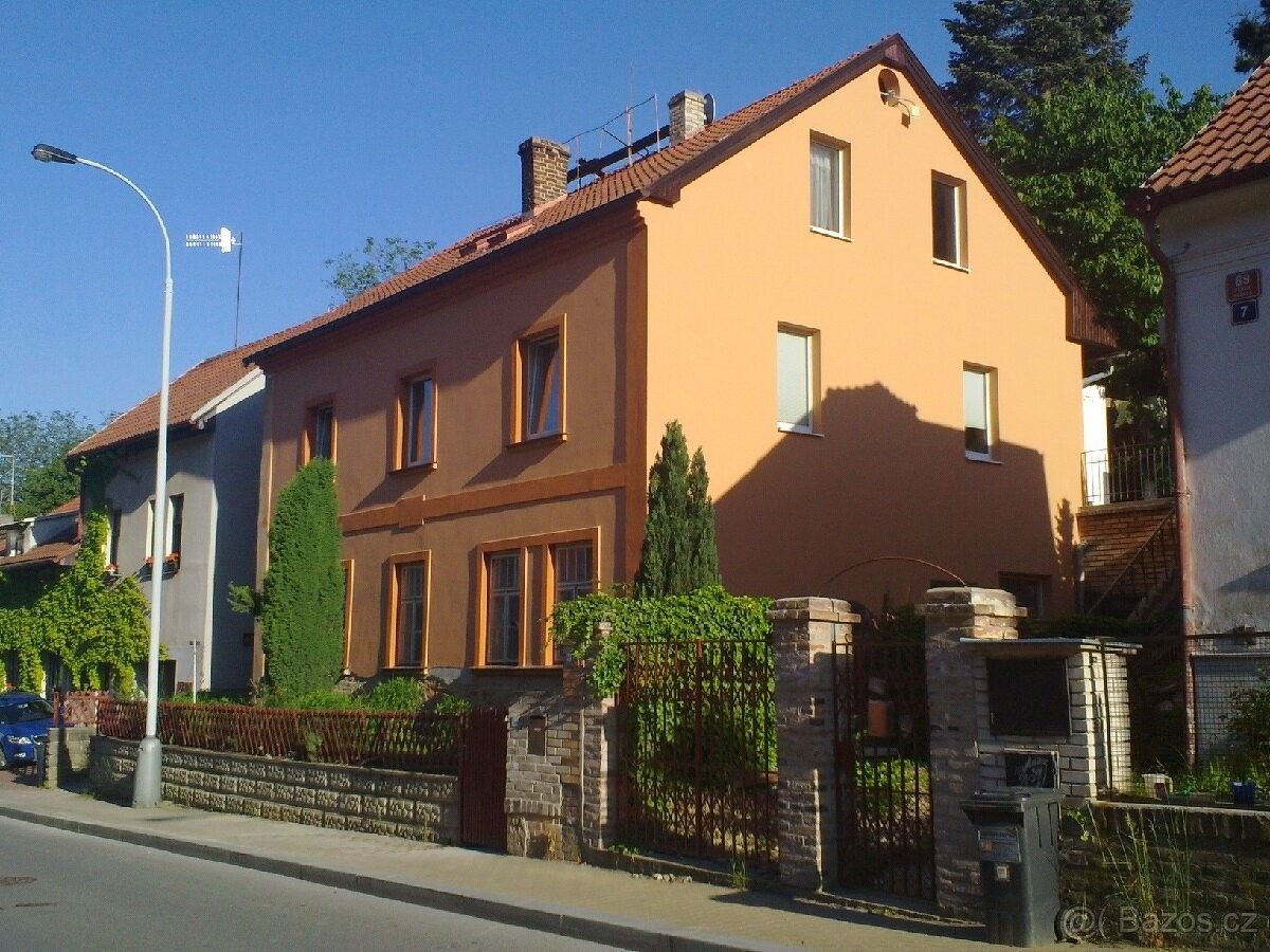 Prodej dům - Praha, 165 00