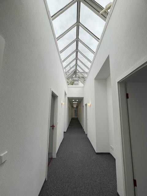 Pronájem kancelář - Andernacher Straße 18 Nürnberg Ziegelstein Bayern 90411, 566 m² - 5