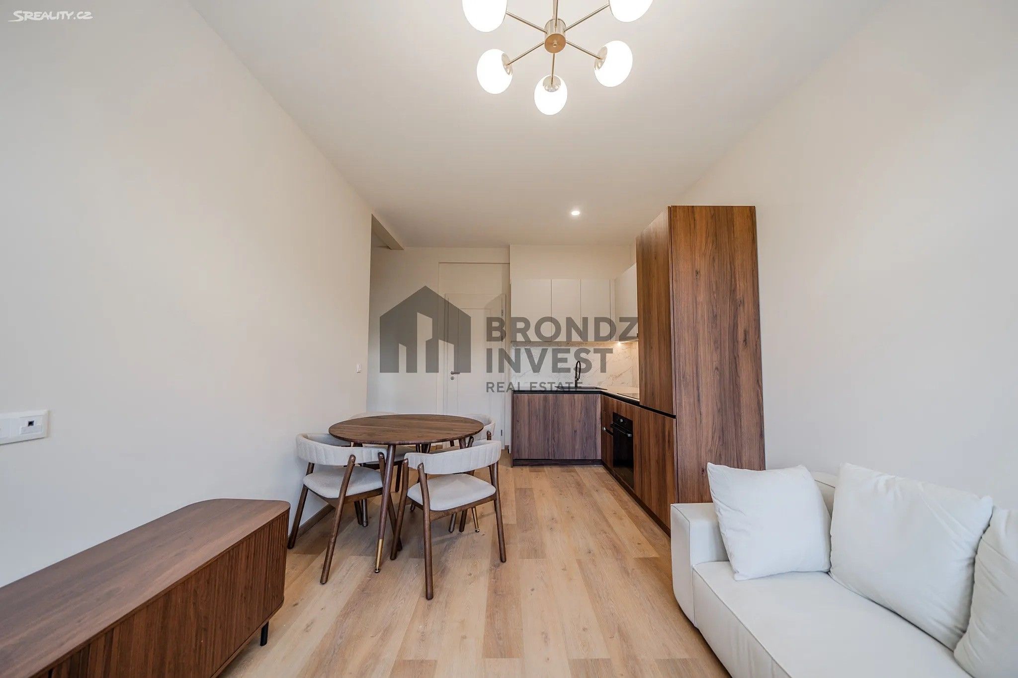 Byt 2+kk · 48 m² · Francouzská 292/104, Praha - 3