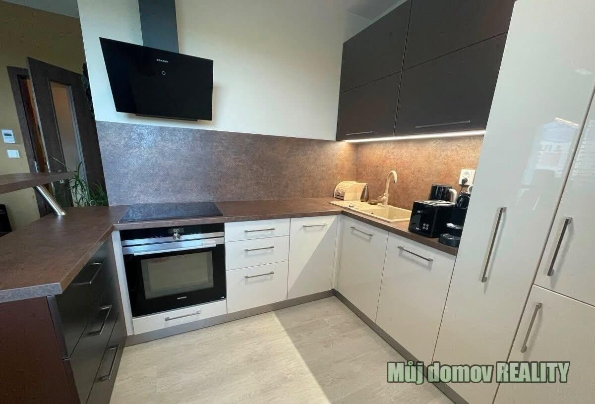 2+kk, Želetická, Praha, 54 m² - 1