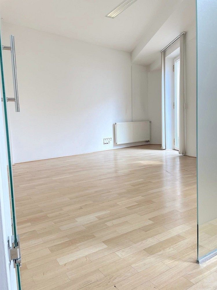 Pronájem kancelář - Praha, 90 m² - 5