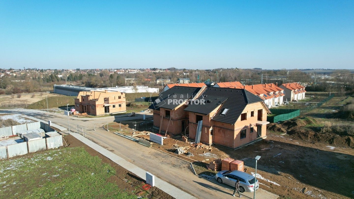 Prodej byt 1+kk - U zastávky, Nučice, 32 m²