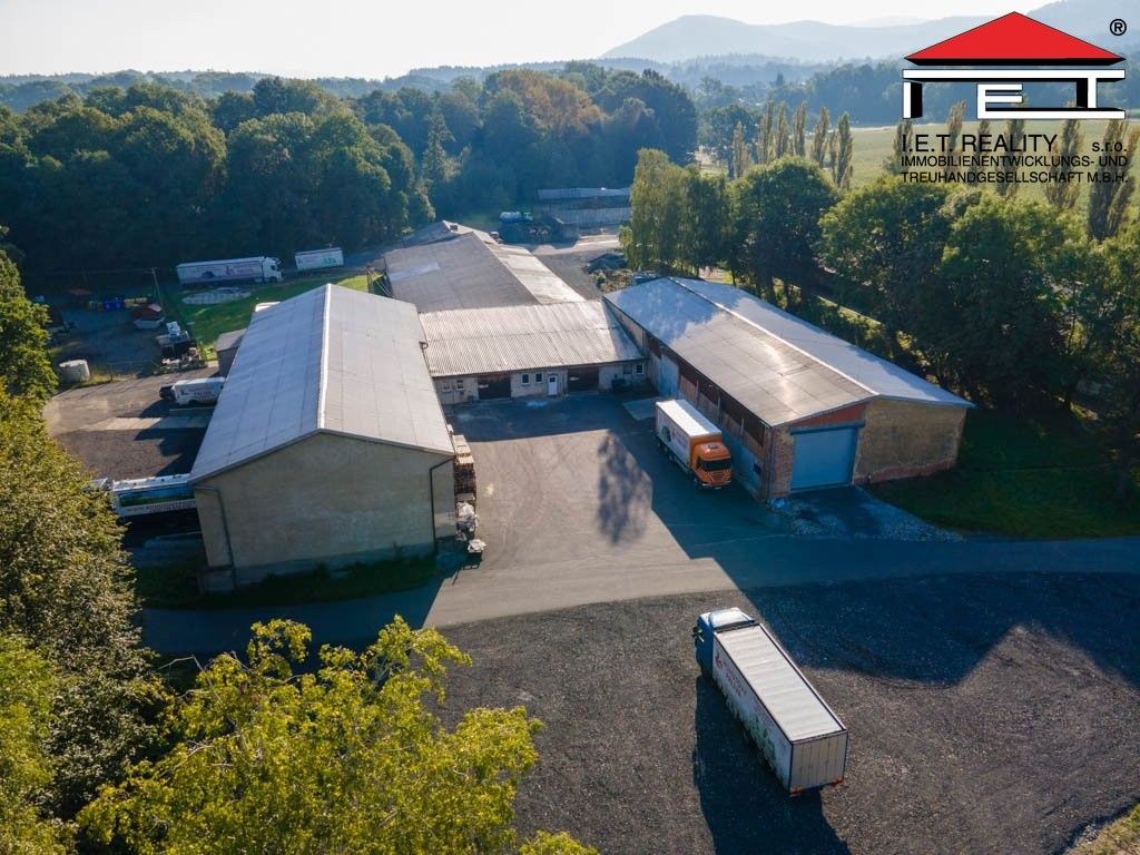 Garáže, Dobratice, 250 m² - 2