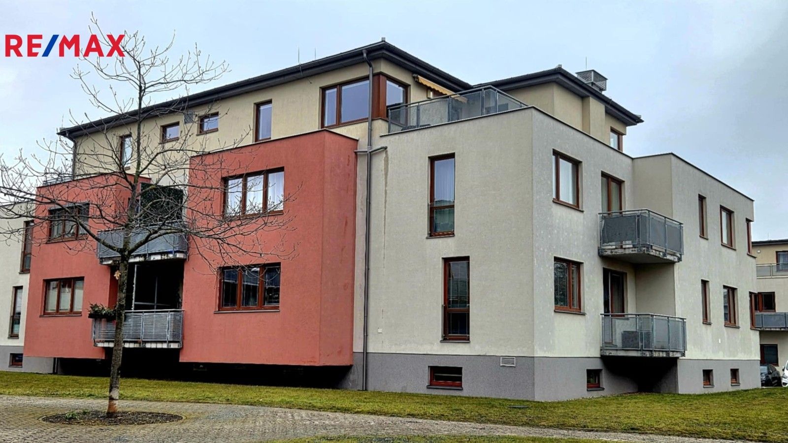 2+kk, Tvrdonická 472, Praha, 72 m²