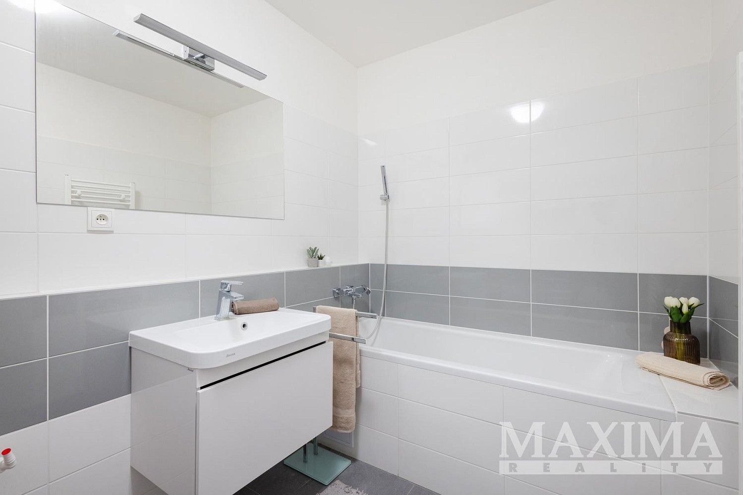 Prodej byt 1+kk - Holubice - Kozinec, okres Praha-západ, Středočeský kraj, 41 m² - 5