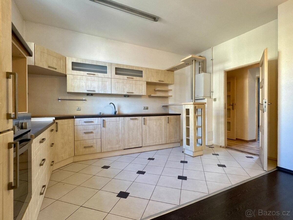 Byty, Český Těšín, 737 01