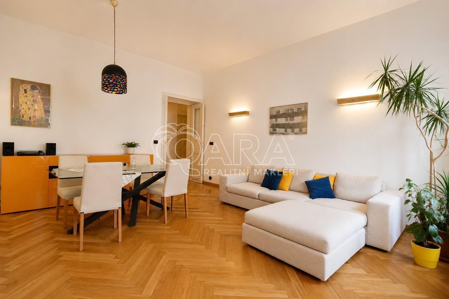 Byty, Pavla Švandy ze Semčic , Praha Smíchov, 168 m² - 2