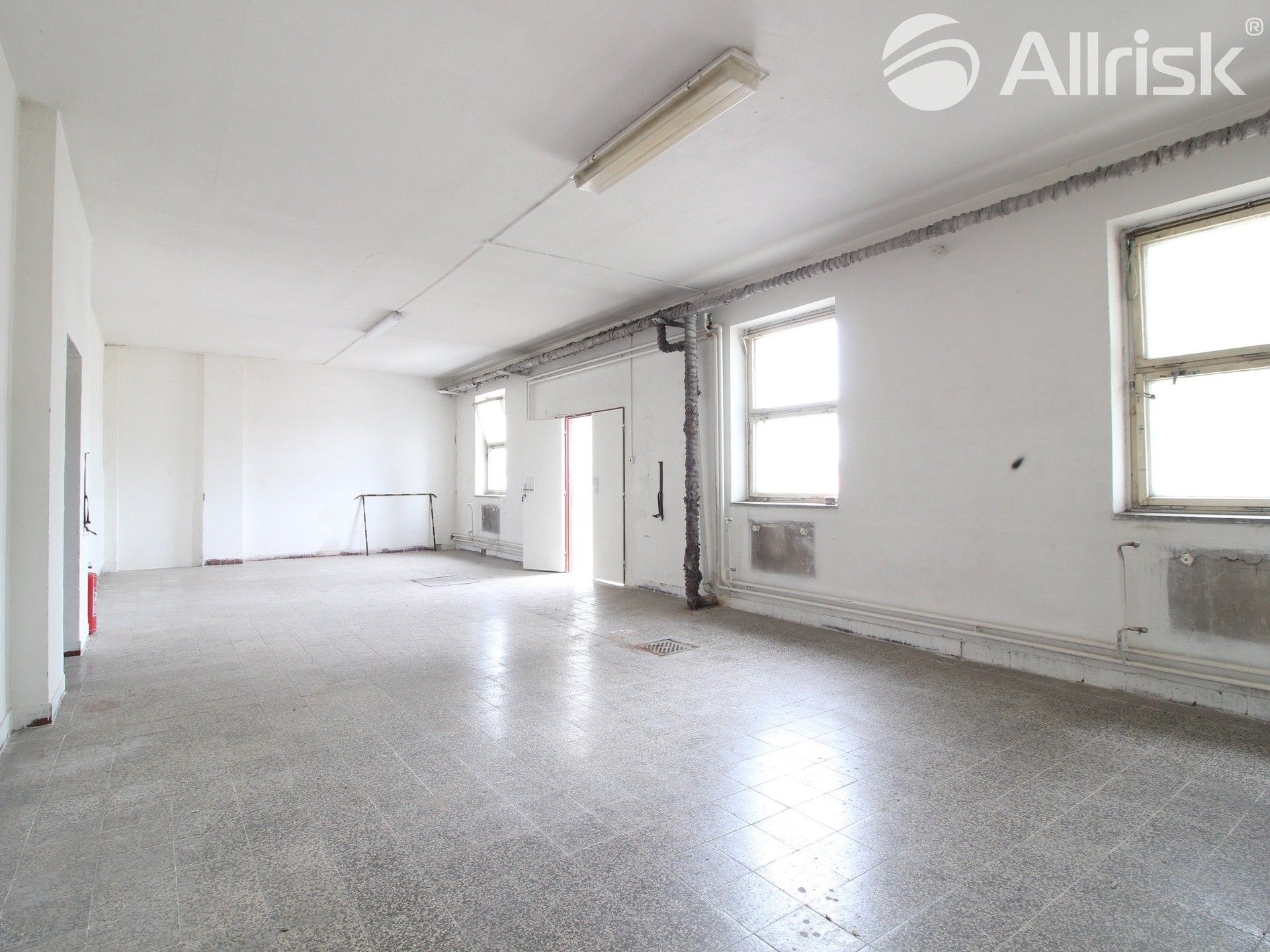 Sklady, Brno, 138 m² - 1