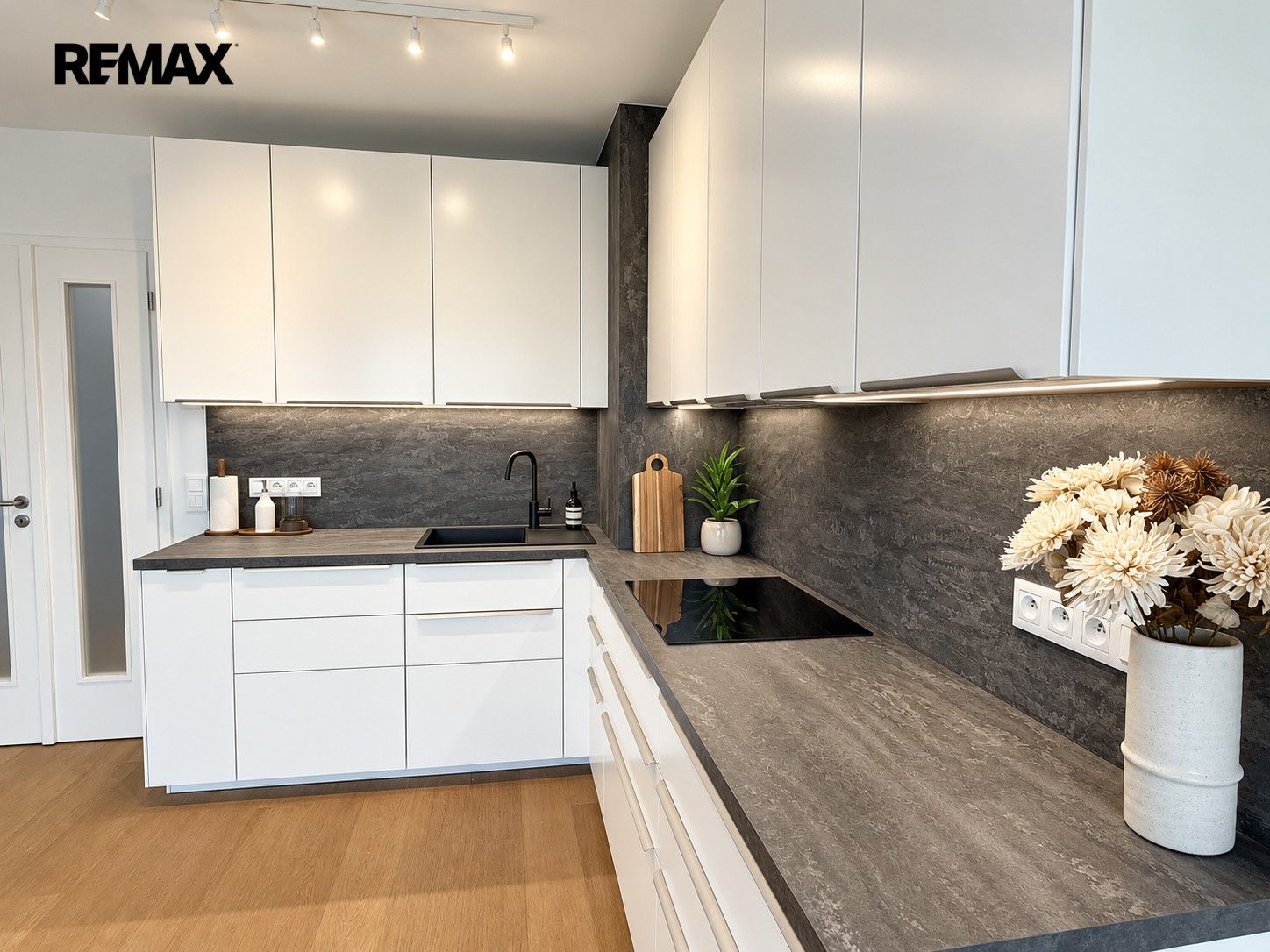 3+kk, Za Pískovnou 1275, Praha Dolní Chabry, 80 m² - 1