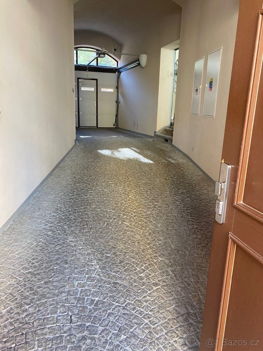 Pronájem byt - Opava, 746 01