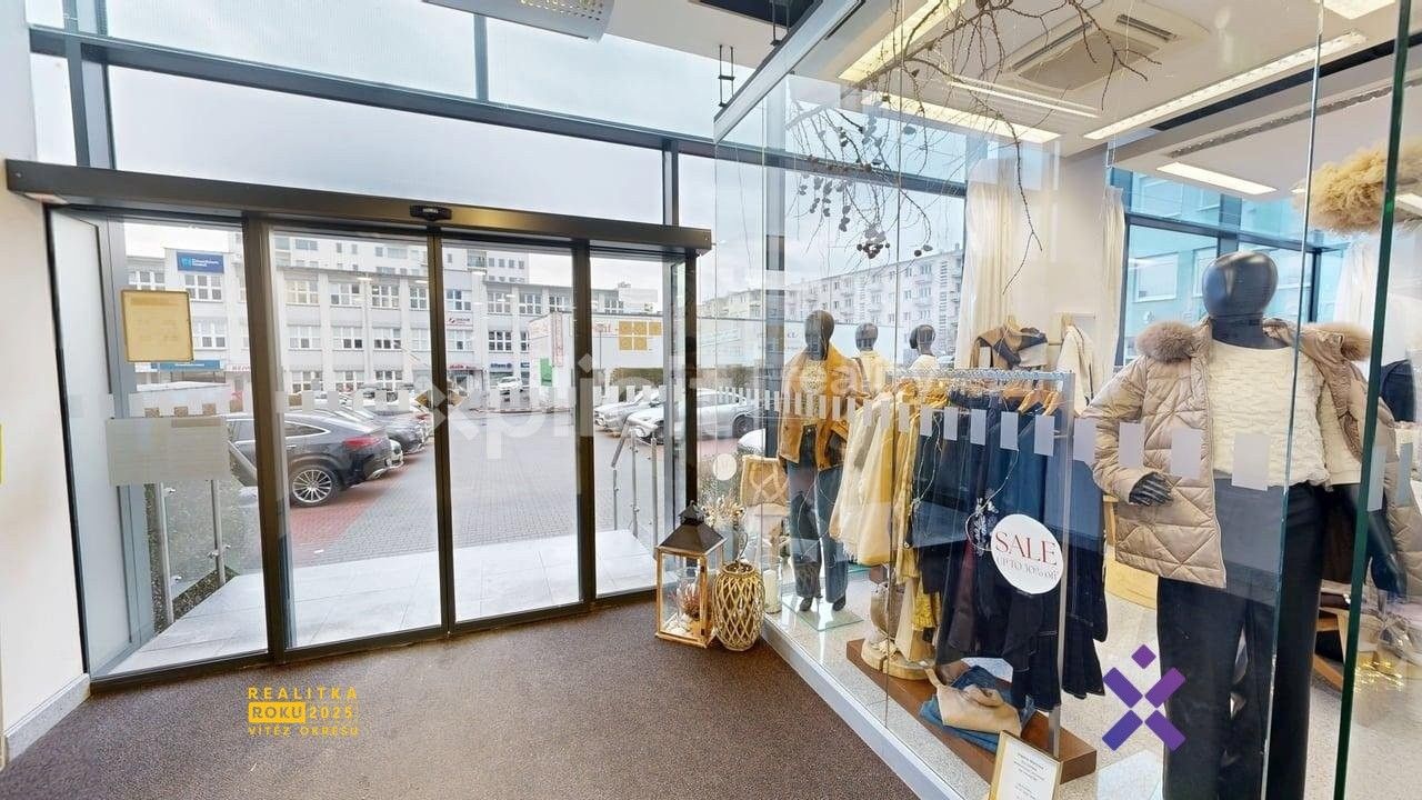 Pronájem obchodní prostory - Kvítková, Zlín, 38 m²