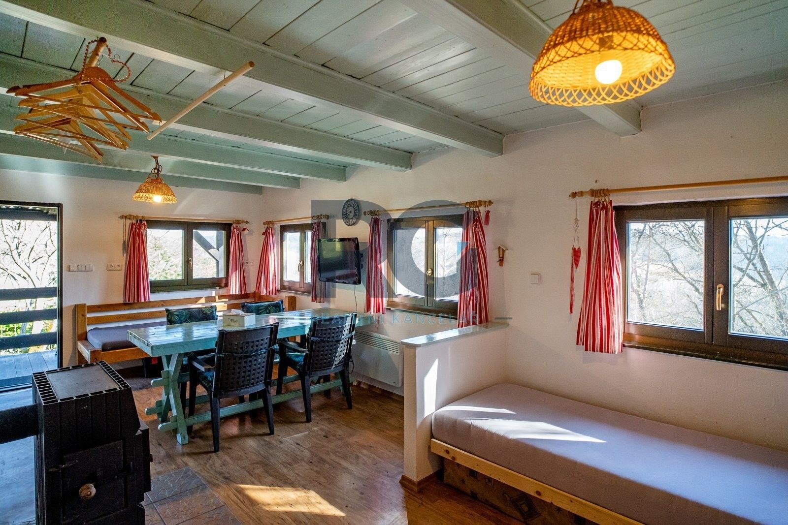 Chaty, Dědovice, Ostrovec, 110 m²